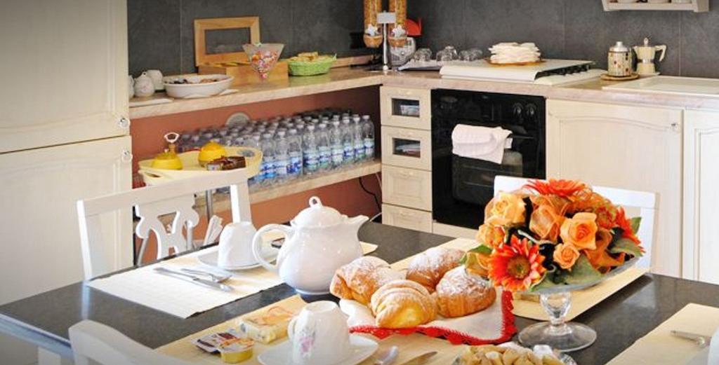 Bed and Breakfast Oasi Del Relax Чивитавеккья Номер фото